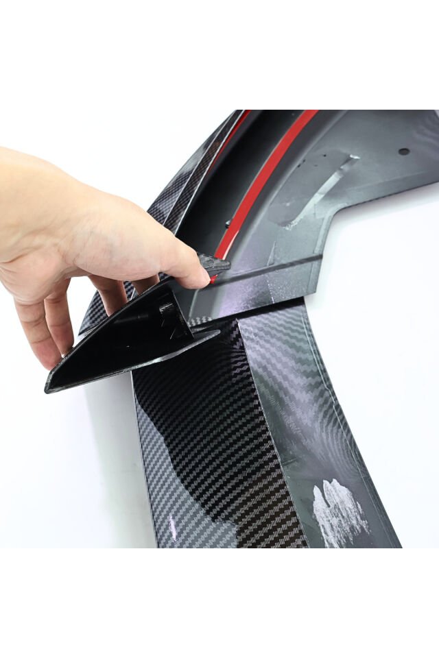 Tesla Model Y Juniper (2025+) Uyumlu Ön Tampon Lipi Mat Carbon Fiber Görünüm