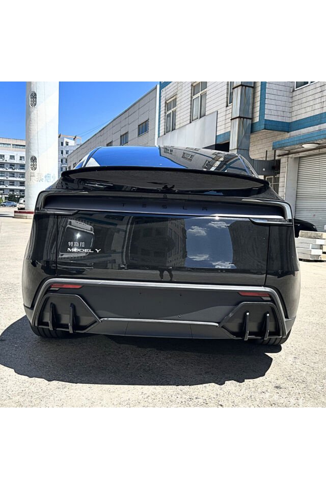 Tesla Model Y Juniper (2025-2026+) Uyumlu Mat Siyah Arka Difüzör Yan Ekleri (2'li Set)