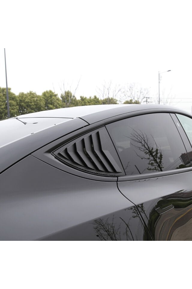 Tesla Model Y Juniper (2025+) Uyumlu Arka Kelebek Camı Panjuru Parlak karbon Görünüm