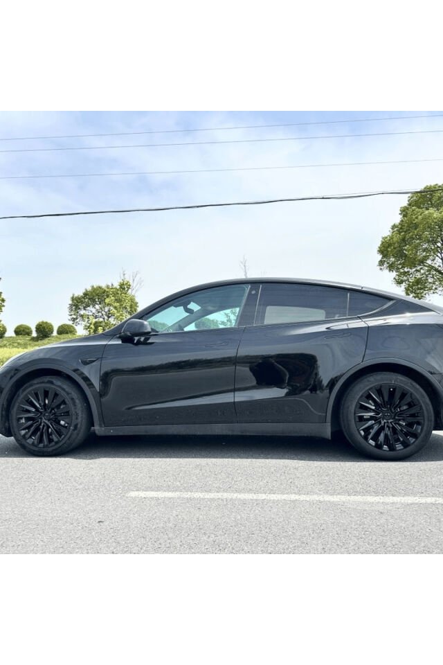 Tesla Model Y 2023-2025 Uyumlu 19 İnç Uberturbine Stil Jant Kapağı Seti Parlak Siyah