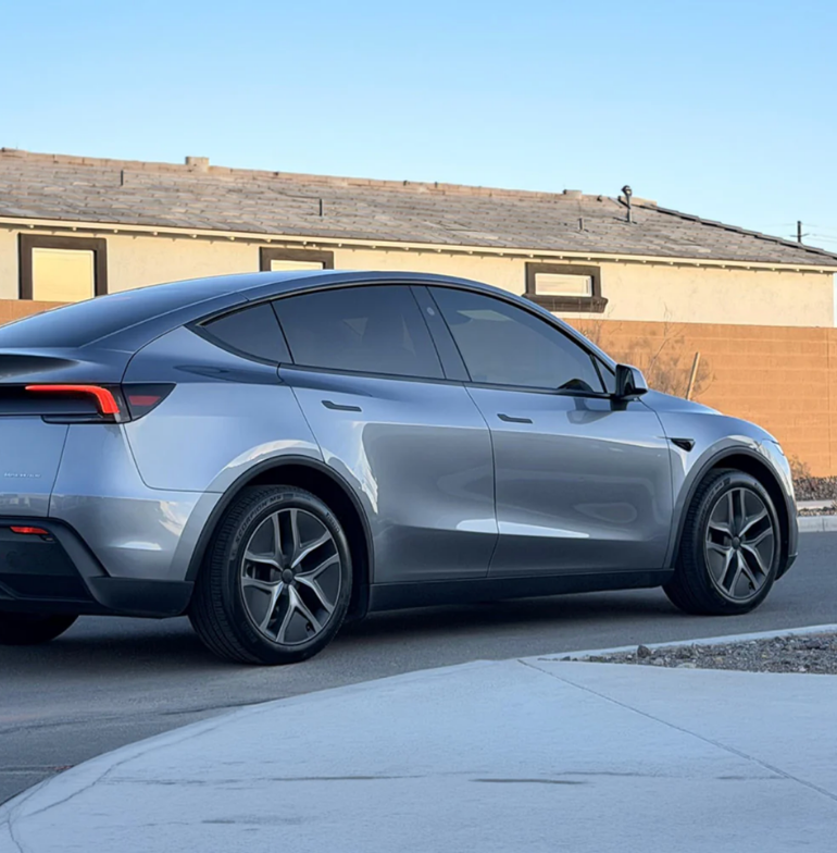 Tesla Model Y Juniper Uyumlu 19 inç Performance Görünüm Jant Kapağı Seti Siyah Koyu Gri