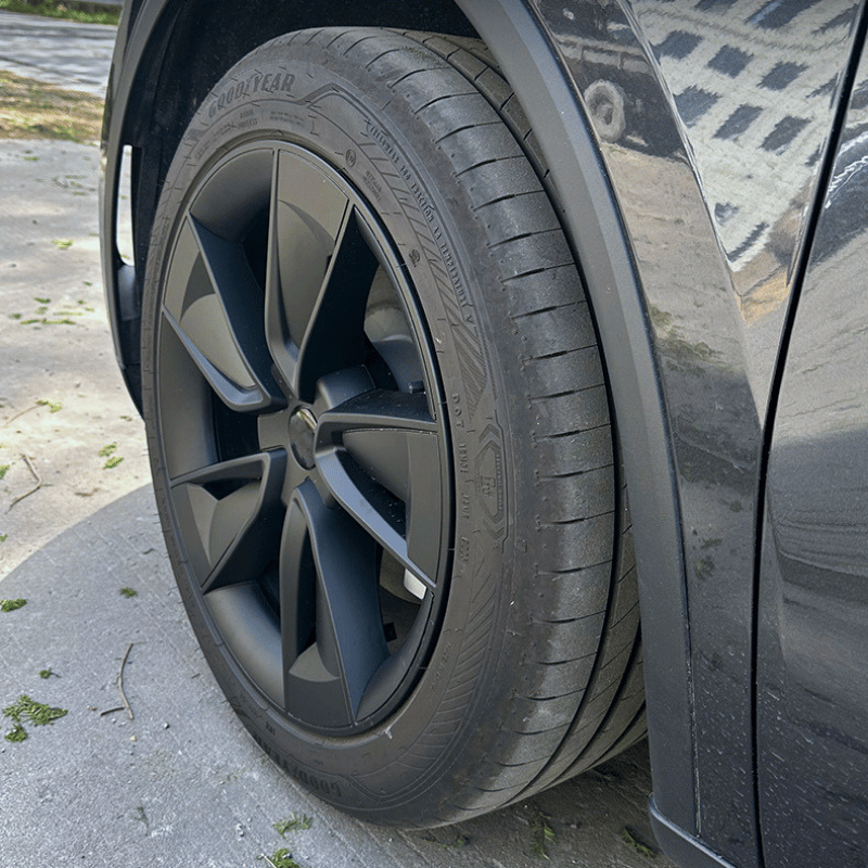 Tesla Model Y Juniper (2025+) Uyumlu 19 İnç Uberturbine New Star Stil Jant Kapağı Seti - Siyah-Koyu gri (4 Adet)